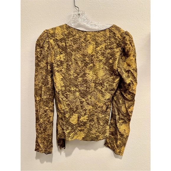 Saylor yellow gold python printed faux wrap blouse top NEW - Picture 6 of 9